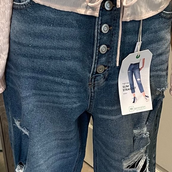 Macy's RE generation by Celebrity Pink Jeans - Picture 5 of 8